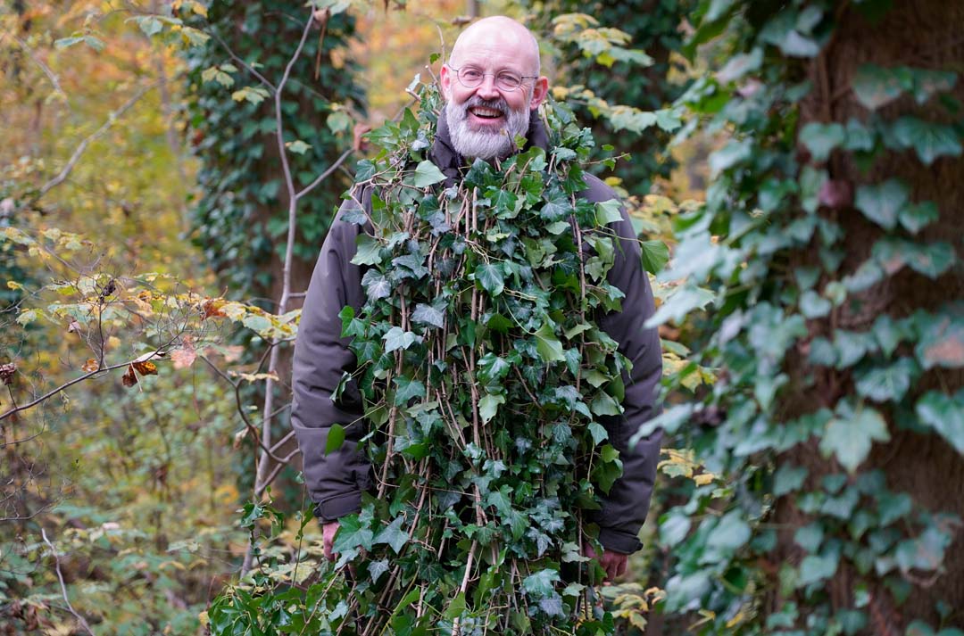 Riitta-Ikonen+Karoline-Hjorth, Symbio(s)cene, Art-Science Collaboration